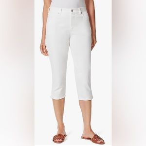 NEW Gloria Vanderbilt Women's Amanda Capri Jean. 10P